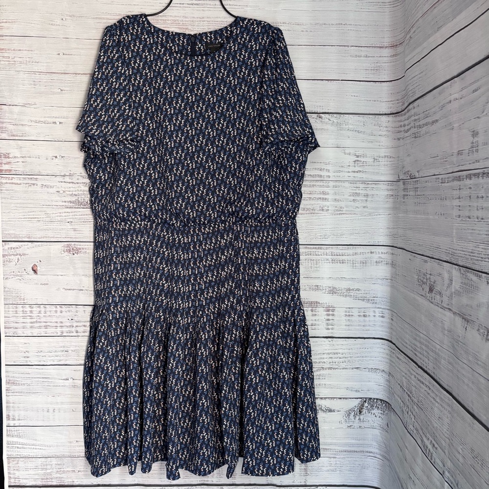 Ann Taylor Navy and Cream Midi Dress